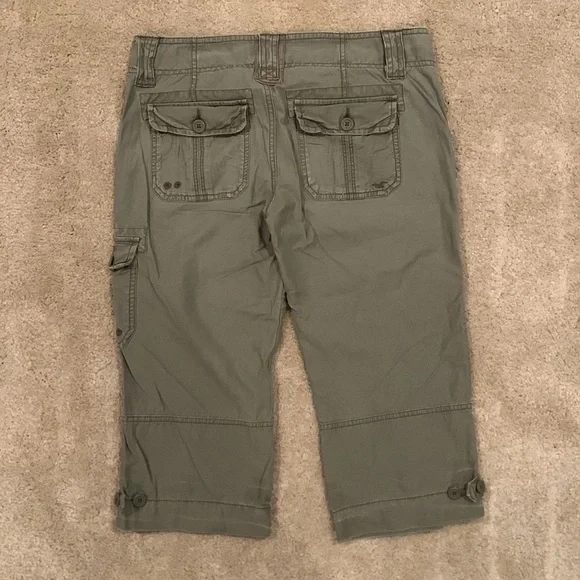 Hollister capri pant, size 3 - Picture 2 of 3